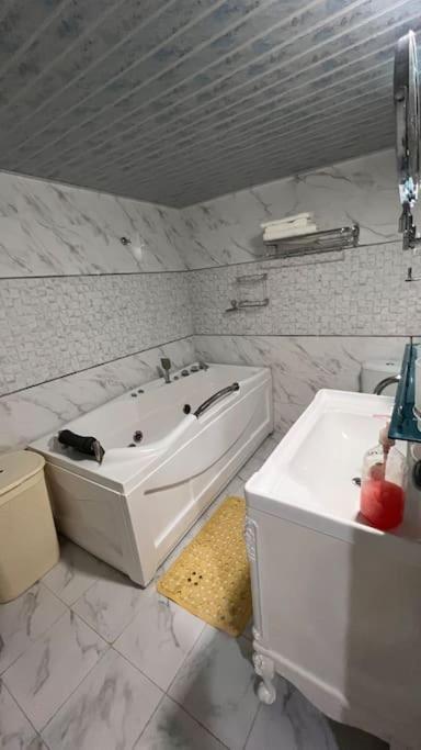 Luxurious Apartments At The Centre Of The City Σαμαρκάνδη Εξωτερικό φωτογραφία